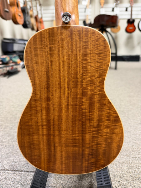 LANIKAI ACST-S Acacia Soprano Ukulele w/Case - Solid Top
