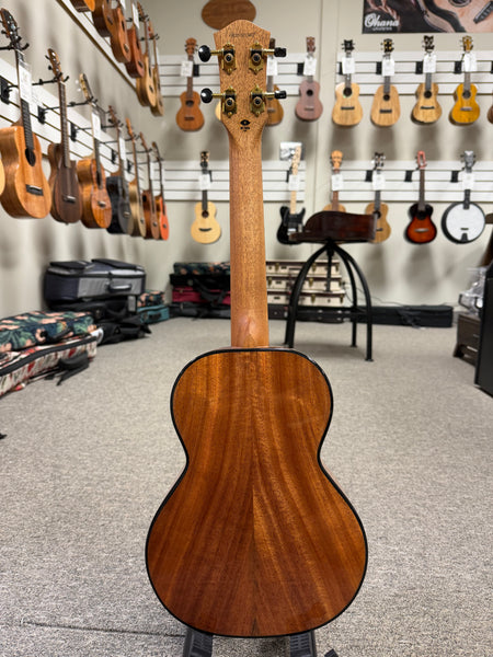 Flight Nomad Solid Mahogany Tenor Ukulele w/Case