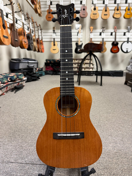 Romero Creations Solid Mahogany Large Body Soprano Ukulele w/Case - Pre Loved