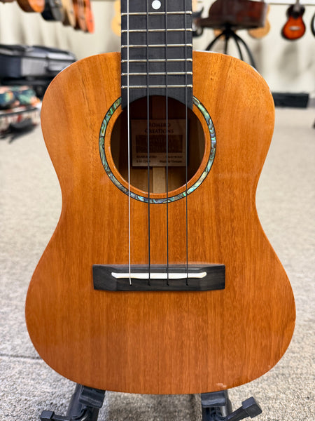 Romero Creations Solid Mahogany Large Body Soprano Ukulele w/Case - Pre Loved