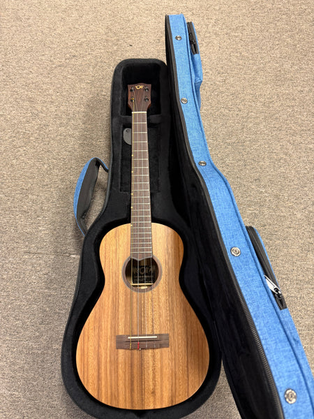 Oli L1-BA-S Solid Acacia Satin Baritone Ukulele w/Case