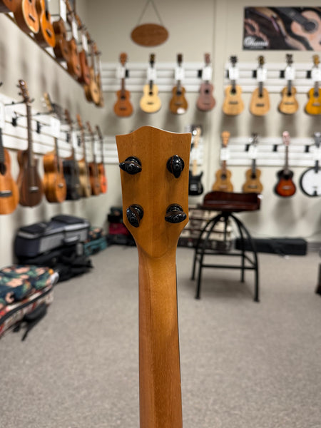 Oli X1-BMG Solid Mango Baritone Ukulele w/Case - Pre Loved