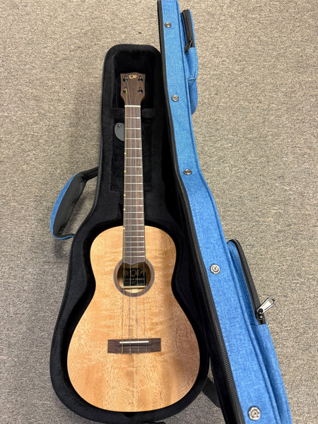 Oli L1-BMGS Solid Mango Baritone Satin Ukulele w/Case