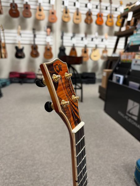 Oli L2-CSFM-LB Solid Spruce/Flame Maple Concert Ukulele w/Case - Light Burst Finish