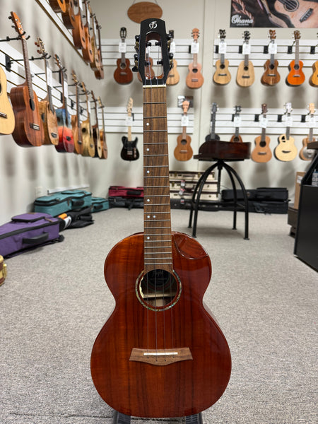 Flight Mustang Solid Acacia Tenor Electric Ukulele w/Case - Royal Series