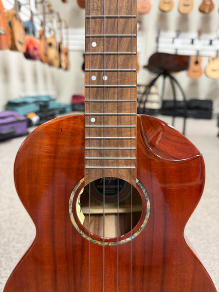 Flight Mustang Solid Acacia Tenor Electric Ukulele w/Case - Royal Series