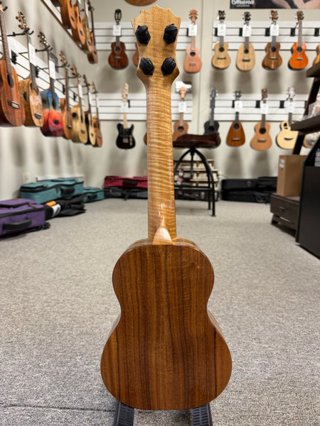 KoAloha KSO-02 Solid Acacia Soprano Long Neck Ukulele w/Case - Pre Loved