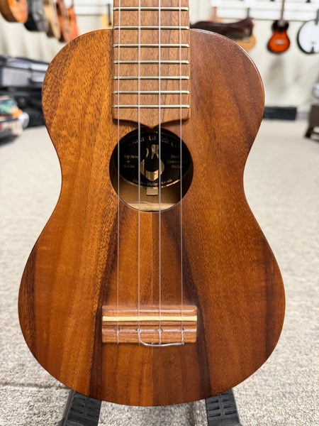 G-String Solid Koa Soprano Ukulele w/Case - Pre Loved - Made in Hawaii !!
