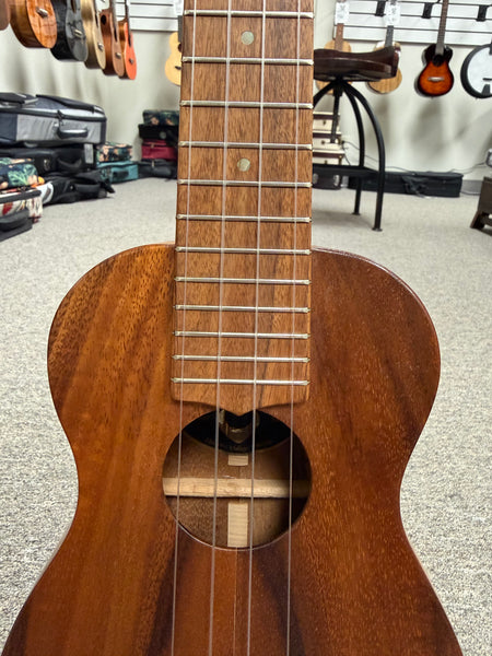 G-String Solid Koa Soprano Ukulele w/Case - Pre Loved - Made in Hawaii !!