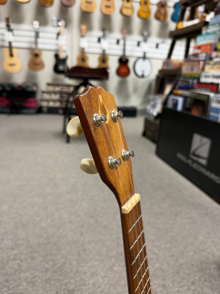 G-String Solid Koa Soprano Ukulele w/Case - Pre Loved - Made in Hawaii !!