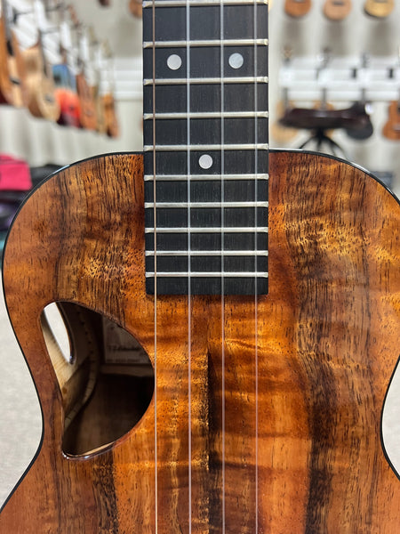 Kanile'a DK-T Solid Premuim Koa Tenor Ukulele w/Case - D Series - Pre Loved - Made in Hawaii