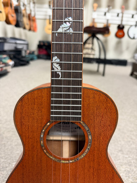 Ohana CK-32 Limited Edition Solid Mahogany Concert Ukulele w/Case - Pre Loved