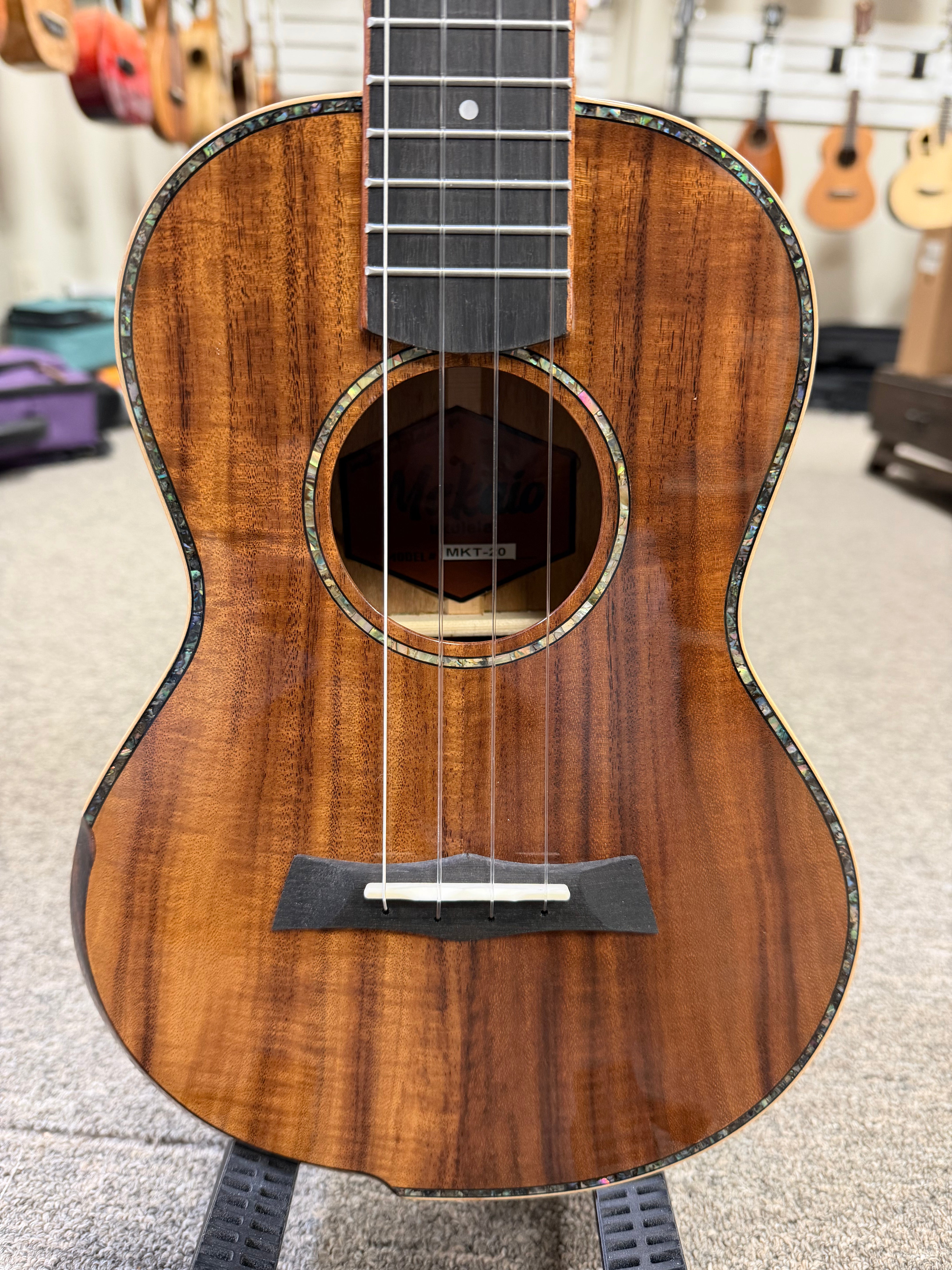 Makaio MKT-20 Solid Koa Tenor Ukulele w/Case - Rosewood Comfort