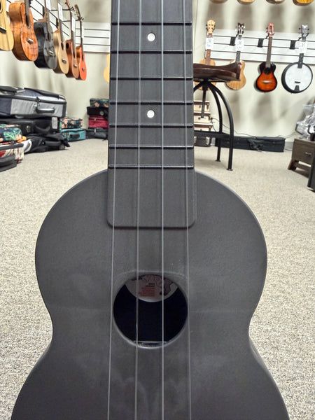 OUTDOOR Ukulele Soprano - Carbon Black Nickel - Travel Uke