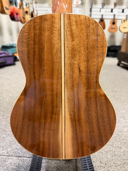 Makaio MKT-20 Solid Koa Tenor Ukulele w/Case - Rosewood Comfort Armrest