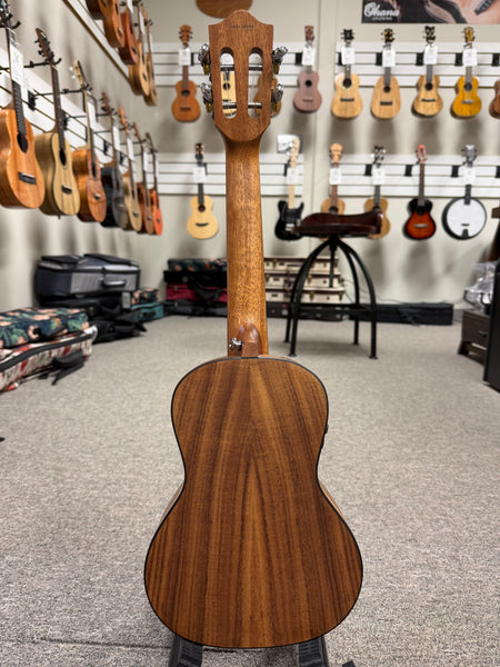 Flight Victoria Solid Spruce/Acacia Concert Soundwave Ukulele w/Case - B-Stock