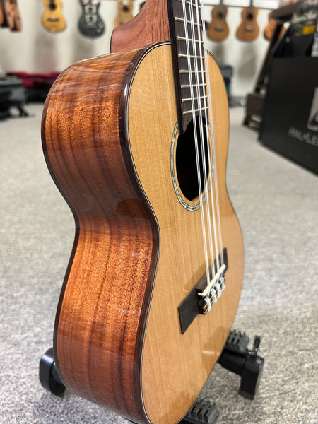 KALA KA-SCAC-T8 Solid Cedar Top Acacia 8 String Tenor Ukulele