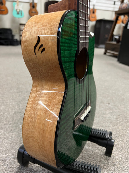 Flight Comet Green Tenor Electric Ukulele w/Case - Solid Flamed Maple/Solid Mango