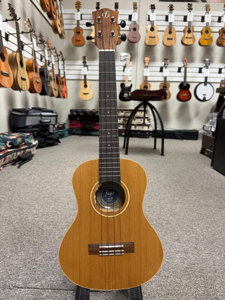 Flight Leia TE Tenor Electric Ukulele w/Case - Thin Body - Solid Cedar/Acacia