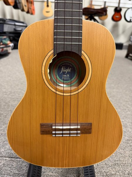 Flight Leia TE Tenor Electric Ukulele w/Case - Thin Body - Solid Cedar/Acacia