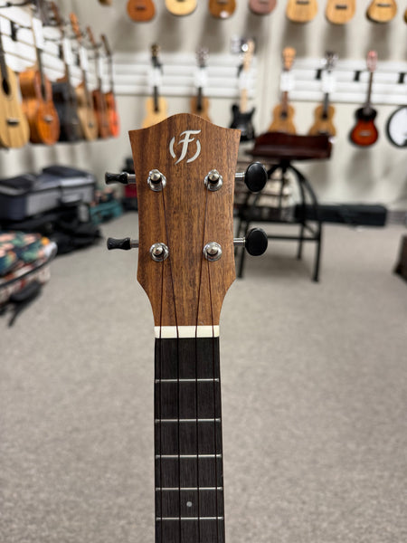 Flight Leia TE Tenor Electric Ukulele w/Case - Thin Body - Solid Cedar/Acacia