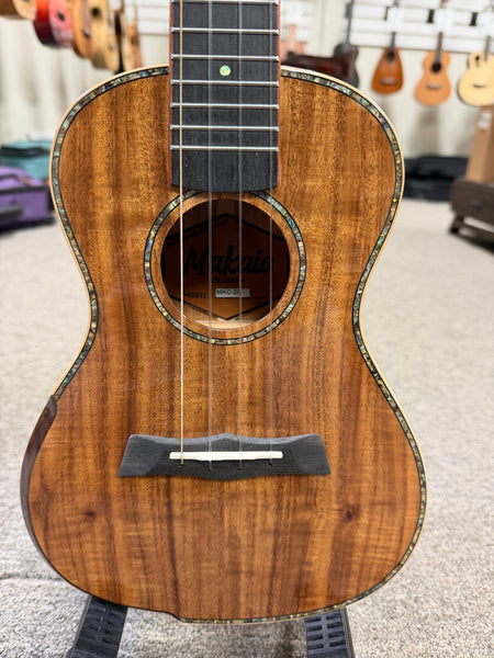Makaio MKC-20 Solid Koa Concert Ukulele w/Case - Rosewood Comfort Armrest