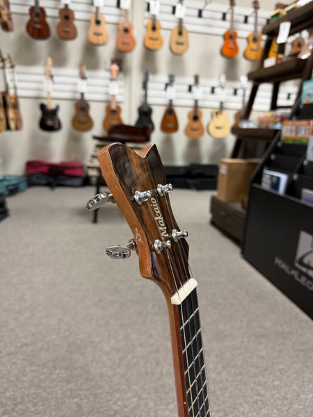Makaio MKC-20 Solid Koa Concert Ukulele w/Case - Rosewood Comfort Armrest