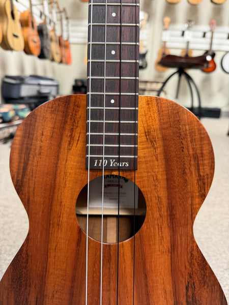 Kamaka HF-4 Solid Koa Baritone Ukulele w/Case - Made in Hawaii !!