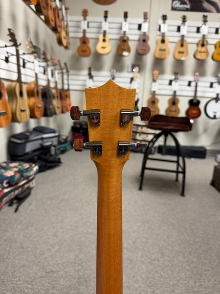 Kamaka HF-4 Solid Koa Baritone Ukulele w/Case - Made in Hawaii !!