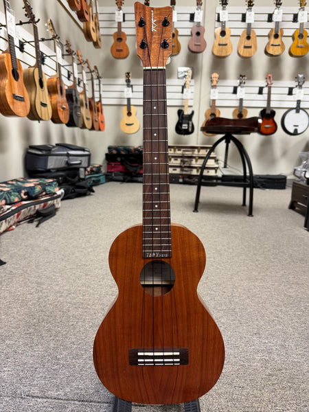 Kamaka HF-2L Solid Koa Concert Long Neck Ukulele w/Case - Made in Hawaii !!