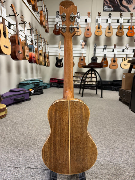 Makaio MSMT-20 Solid Spalted Mango Tenor Ukulele w/Case - Comfort Armrest #2