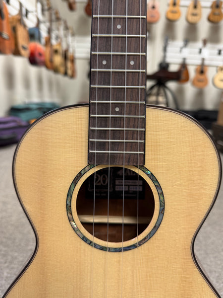 KALA KA-20th-SQS-T Solid Spruce/Quilted Sapele Tenor Ukulele w/Case - B-Stock - 20th Anniversary Limited Edition
