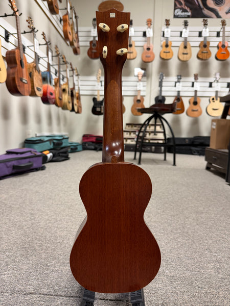 Crestline Vintage Mahogany Soprano Ukulele w/Case - Pre Loved