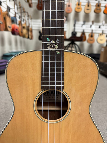Ohana BKT-70G Tenor Ukulele with Baritone Body - Solid Spruce/Mahogany
