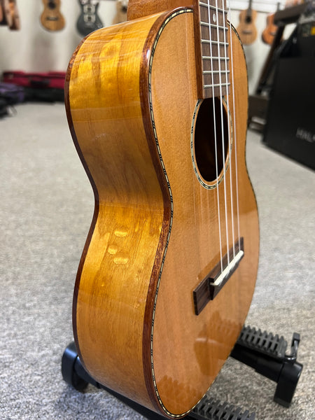 OHANA TK-50WG Tenor Ukulele - Solid Cedar/Willow Wood