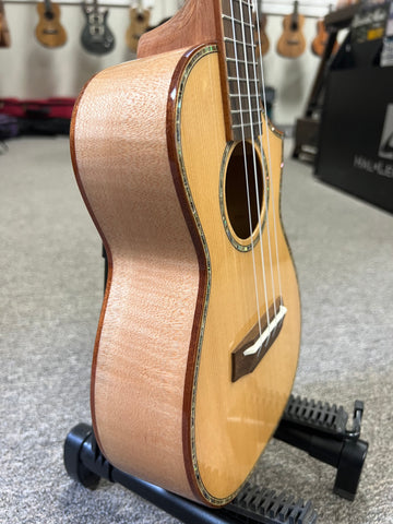 OHANA CK-75CG Concert Ukulele -Solid Spruce/Solid Flame Maple Cutaway