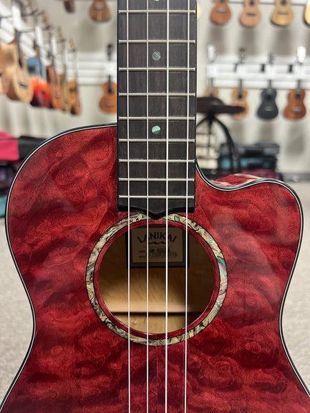 LANIKAI QM-RDCEB Quilted Maple Electric Baritone Ukulele w/Case - Transparent Red