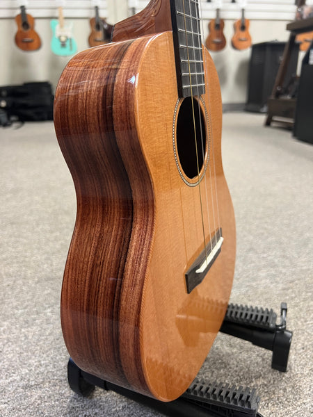 Romero Creations Solid Cedar/Pau Ferro Grand Tenor Vibrante Ukulele w/Case - RC-GT-V-CP - Limited Edition