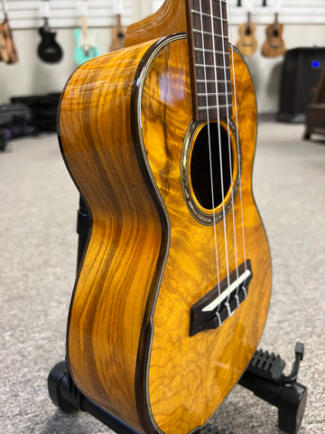 OHANA CK-150SMP Spalted Maple Concert Ukulele - Bevel Armrest