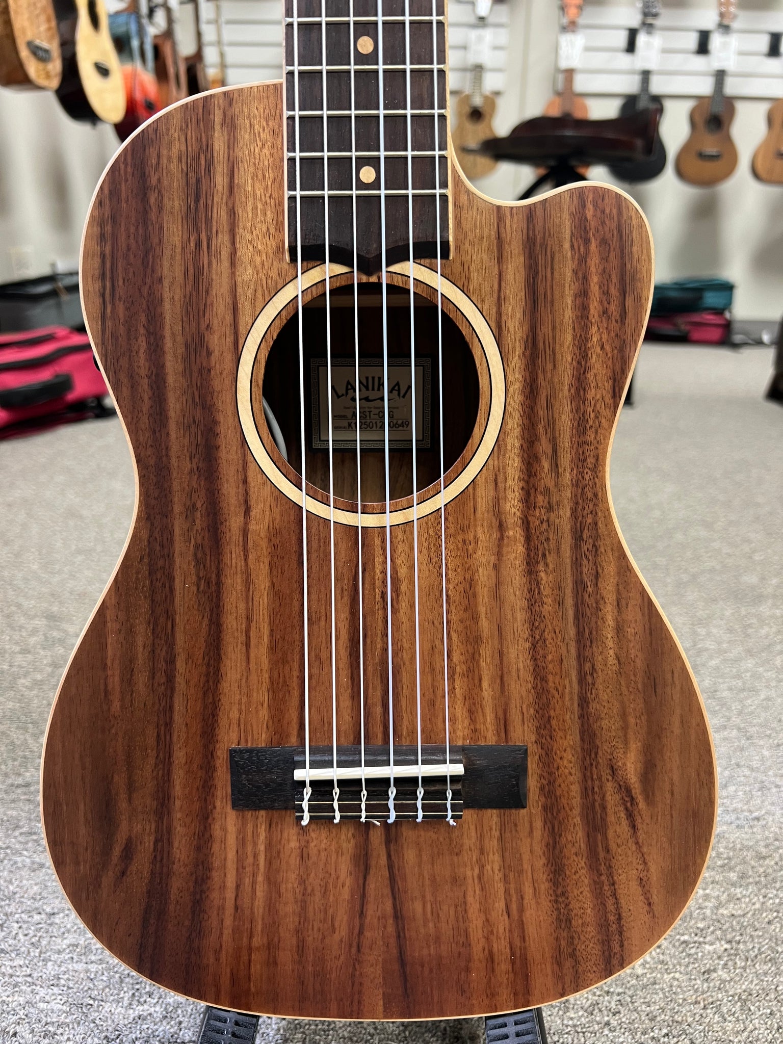 Lanikai ACST-CEG Acacia 6 String Electric Guitalele Ukulele w/Case - Guitarlele