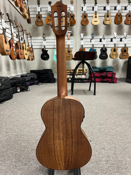 Flight Victoria Tenor Soundwave Ukulele w/Case - Built In Effects - Solid Spruce/Acacia