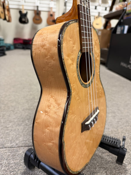 OHANA TK-450QEL Solid Quilted Eucalyptus Tenor Ukulele - Bevel Armrest