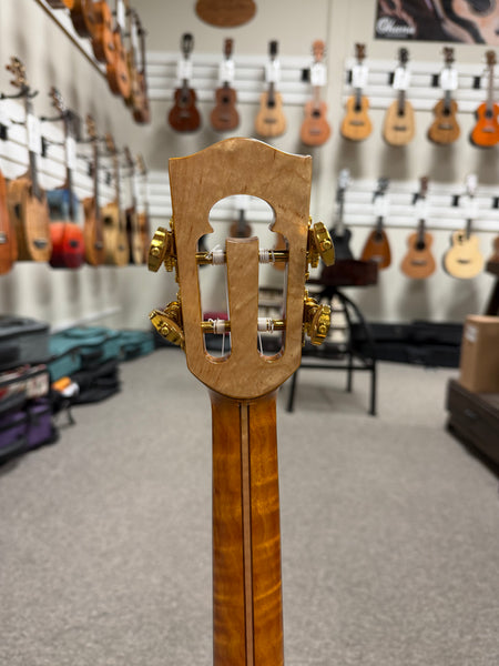 OHANA TK-450QEL Solid Quilted Eucalyptus Tenor Ukulele - Bevel Armrest