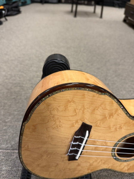 OHANA TK-450QEL Solid Quilted Eucalyptus Tenor Ukulele - Bevel Armrest