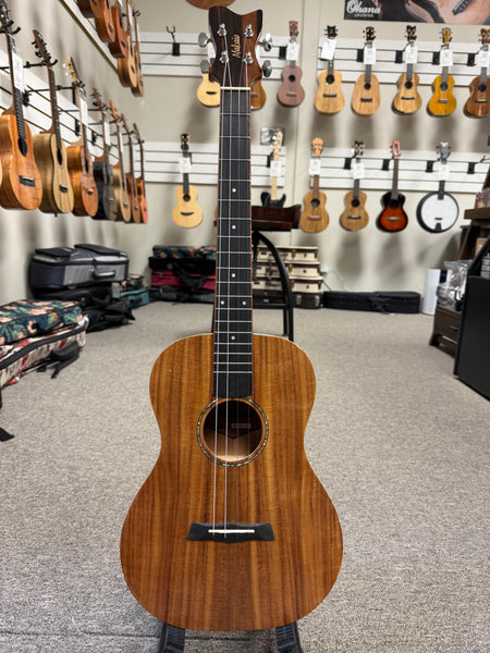 Makaio MKB-10 Koa Baritone Ukulele w/Case