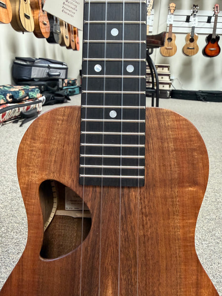 Kanile'a D1-C Natural Solid Koa Concert Ukulele w/Case - D Series - Made in Hawaii