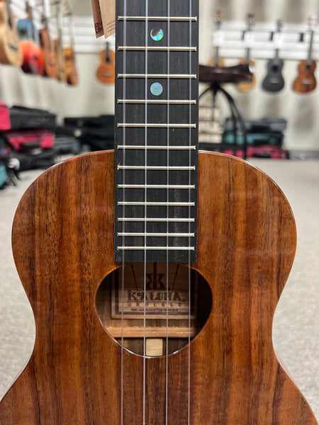 KoAloha KTMS-00 Slimline Solid Koa Tenor Ukulele w/Case - Made in Hawaii !!