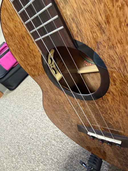 Flight Fireball Solid Mango Electric Baritone Ukulele w/Case - Pre Loved