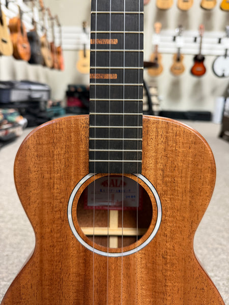KALA KA-WF-AMHG-T Solid Mahogany Tenor Ukulele w/Case - Waterfall Series