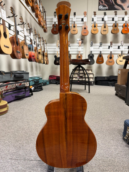 aNueNue UT1K Solid Koa Tenor Ukulele w/Case - Pre Loved
